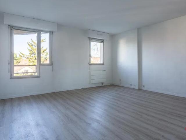 Location Appartement Rue des Camélias, Savigny sur Orge
