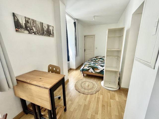 Location Appartement Rue des Carmélites, Nantes