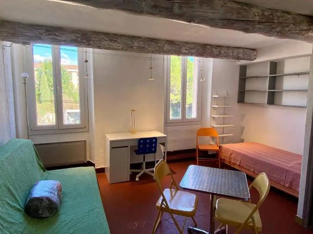 Location Appartement Rue des Chartreux, Aix en Provence
