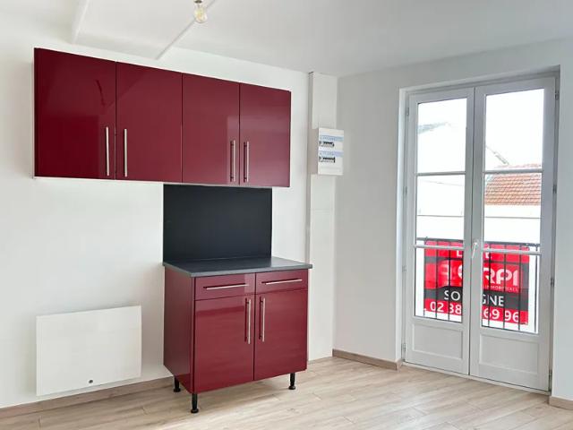 Location Appartement Rue des Chêneries, La Ferté Saint Aubin