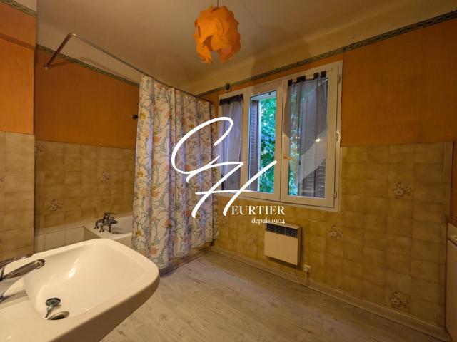 Location Appartement Rue des Dauphins, Grenoble