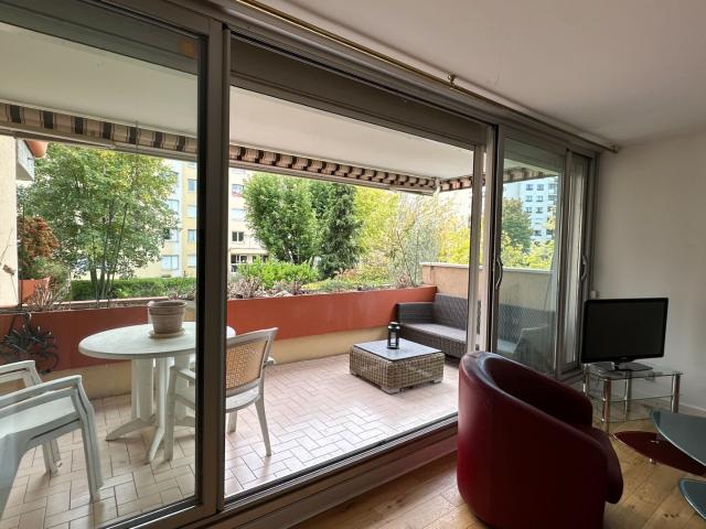 Location Appartement Rue des Docteurs Cordier, Lyon