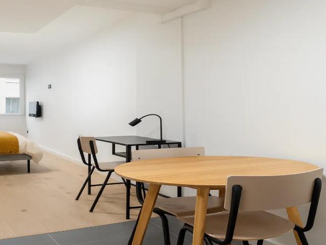 Location Appartement Rue des Droits de l'Homme, Clichy