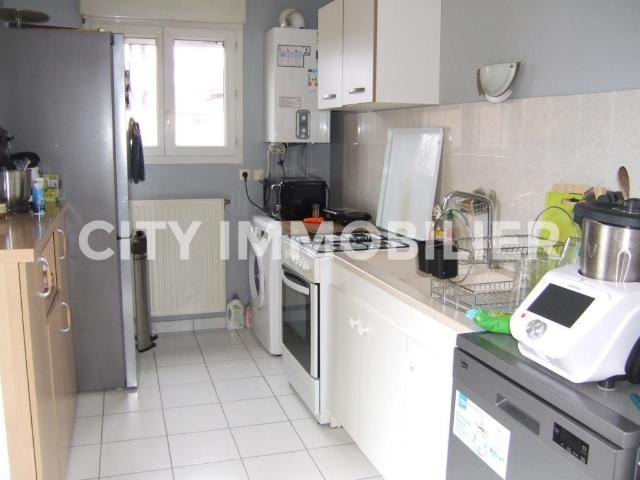Location Appartement Rue des Eaux Claires, Lancey