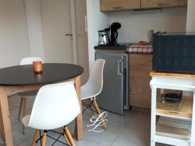 Location Appartement Rue des Écoles, Séné