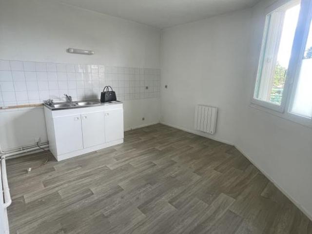 Location Appartement Rue des Écoliers, Échalas
