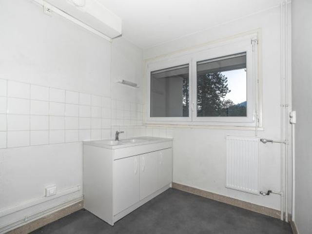 Location Appartement Rue des Écureuils, Matour