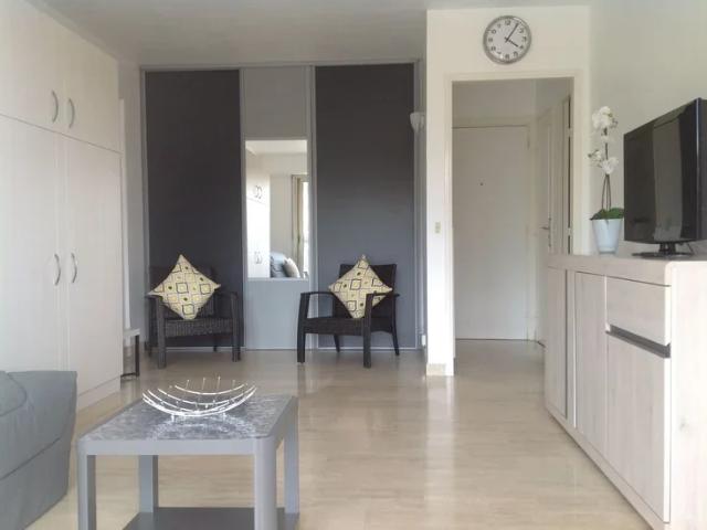 Location Appartement Rue des Fauvettes, Cannes