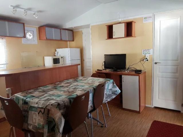Location Appartement Rue des Finières, Isola