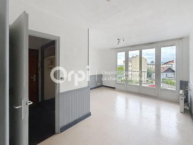 Location Appartement Rue des Fleurs, Albertville
