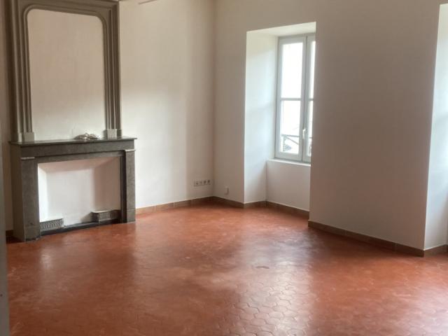 Location Appartement Rue des Fontaines, Rochemaure