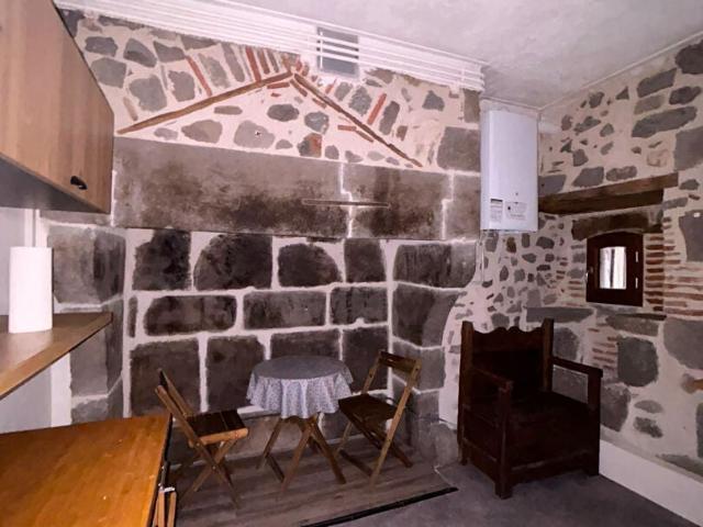 Location Appartement Rue des Forgerons, Aurillac