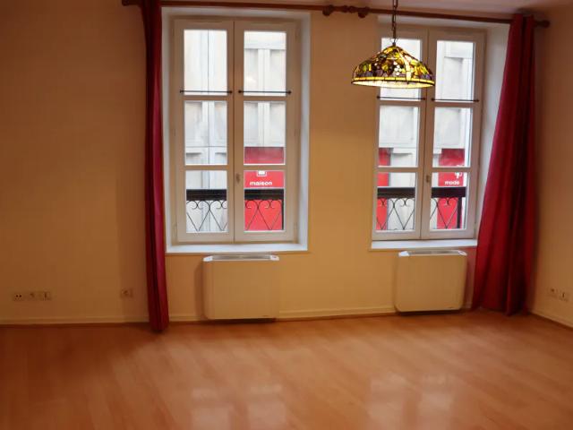 Location Appartement Rue des Fortifications, Auxerre