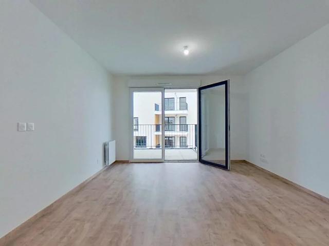 Location Appartement Rue Des Freres Mongolfier, Saint Pierre de Chandieu