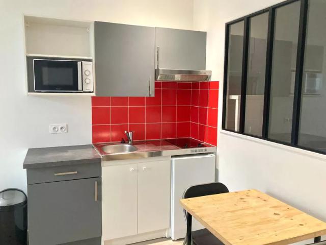 Location Appartement Rue des Frères Peyronnet, Périgueux