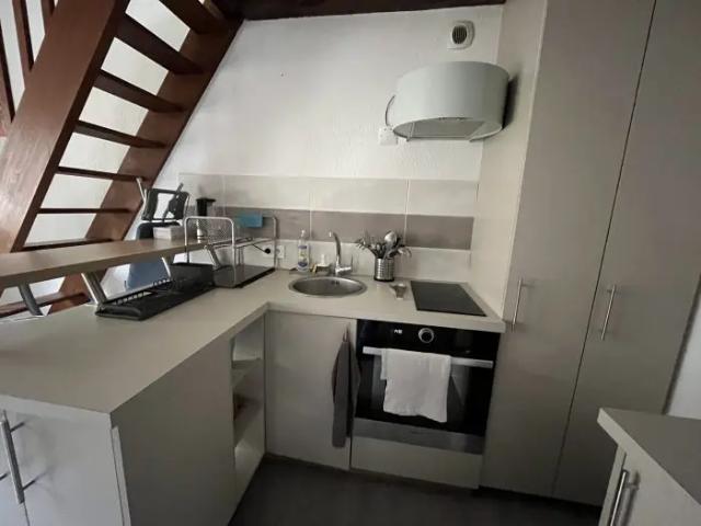 Location Appartement Rue des Halles, Tours