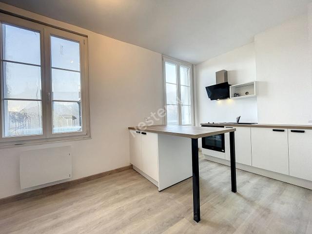 Location Appartement Rue des Halles, Tours