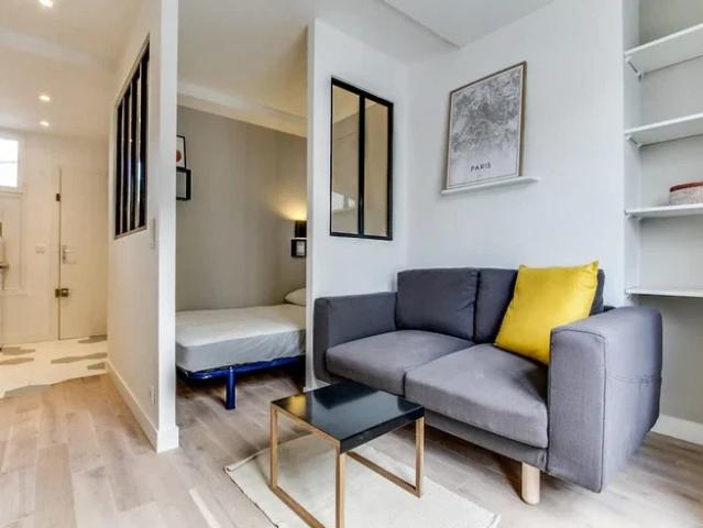 Location Appartement Rue des Haudriettes, Paris