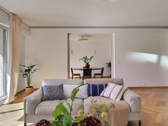 Location Appartement Rue des Haudriettes, Paris