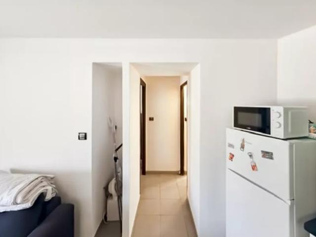 Location Appartement Rue des Jardins, Nîmes