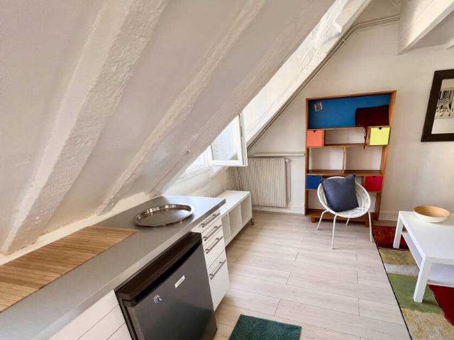 Location Appartement Rue des Lyonnais, Paris