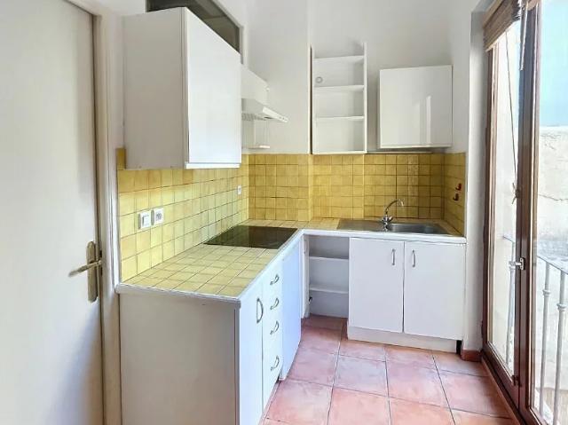 Location Appartement Rue des Lices, Avignon