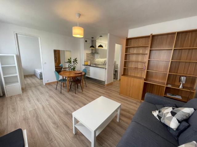 Location Appartement Rue des Lilas, Paris