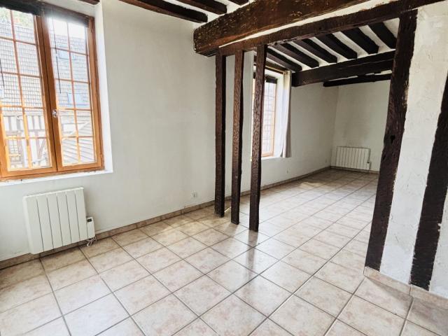 Location Appartement Rue des Lombards, Compiègne