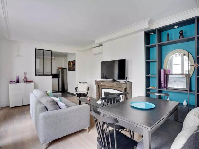 Location Appartement Rue des Pyramides, Paris