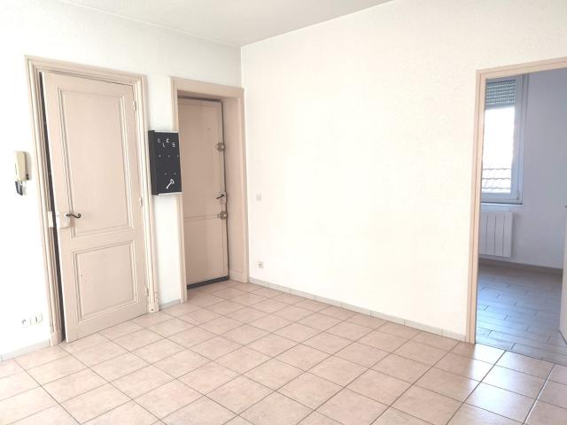 Location Appartement Rue des Pervenches, Feurs
