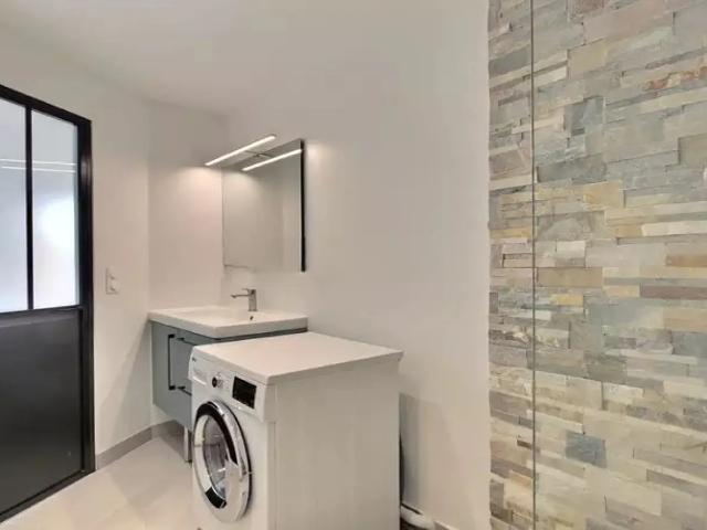 Location Appartement Rue Léopold Bellan, Paris