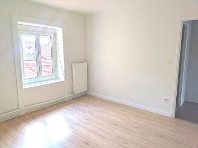 Location Appartement Rue des Platanes, Feurs