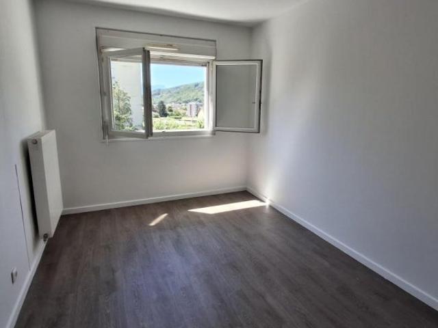 Location Appartement Rue des Prairies, Renage