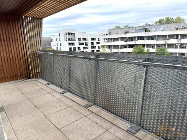 Location Appartement Rue Des Remparts, Cadillac