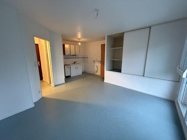 Location Appartement Rue des Rocherets, Épernay