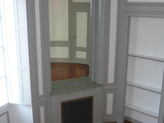 Location Appartement Rue des Treilles, Libourne