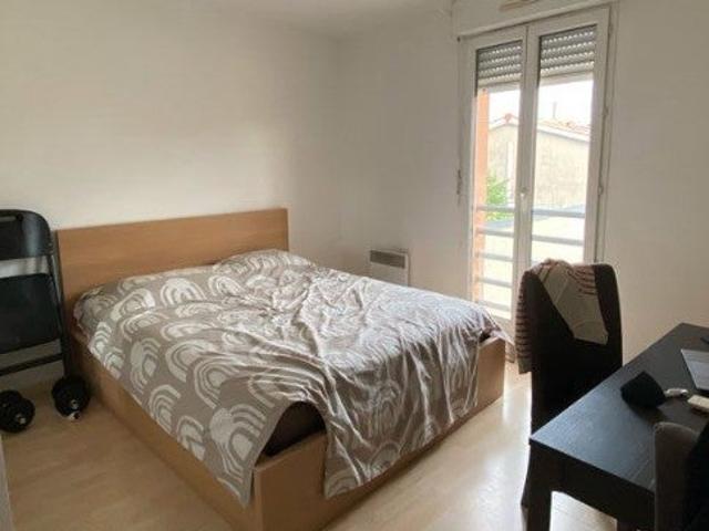 Location Appartement Rue des Treilles, Libourne
