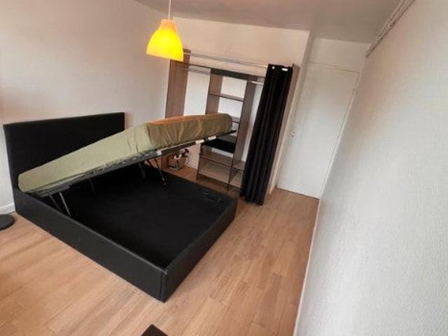 Location Appartement Rue des Treilles, Libourne