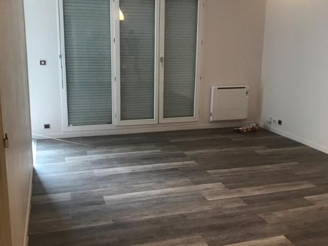 Location Appartement Rue des Treilles, Libourne