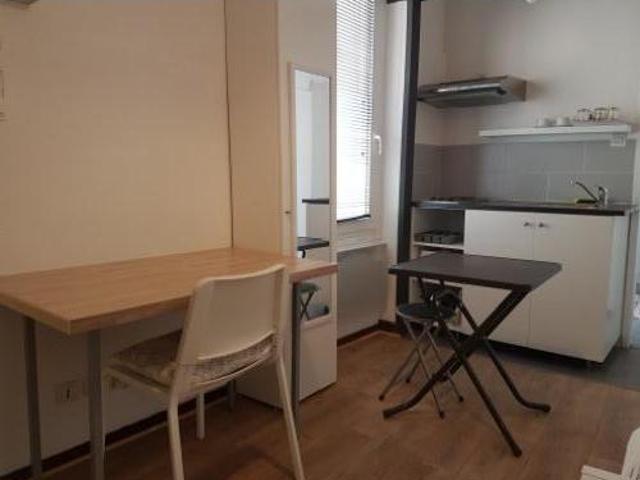 Location Appartement Rue des Treilles, Libourne