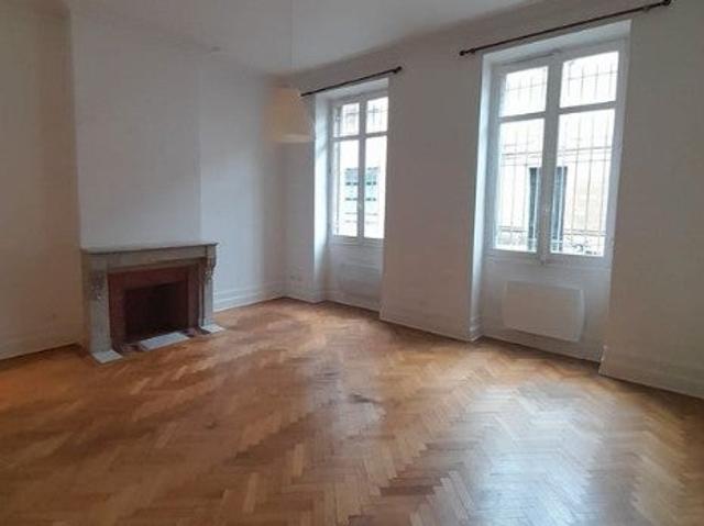 Location Appartement Rue des Treilles, Libourne