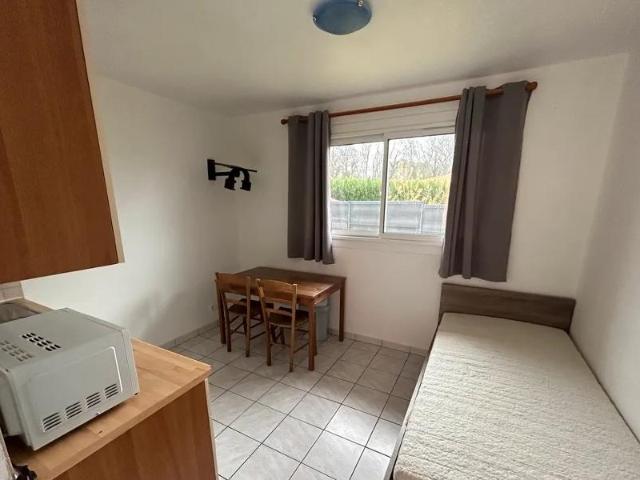 Location Appartement Rue des Treilles, Libourne