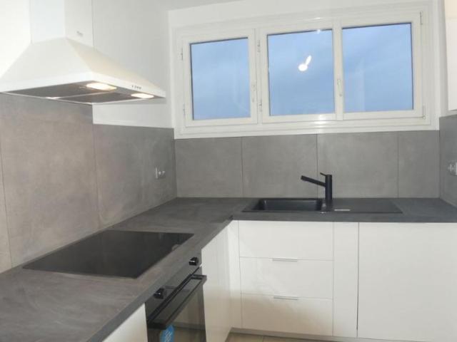Location Appartement Rue des Treilles, Libourne