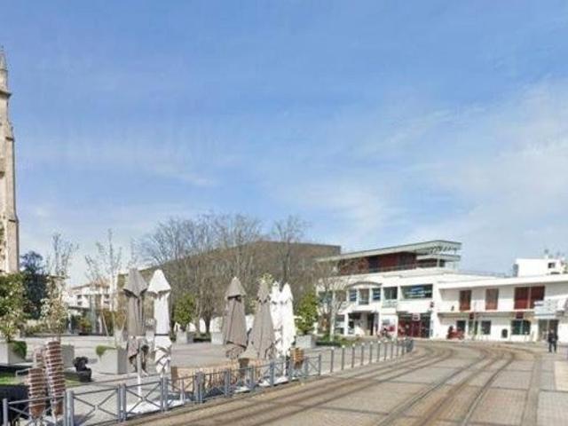 Location Appartement Rue des Treilles, Libourne