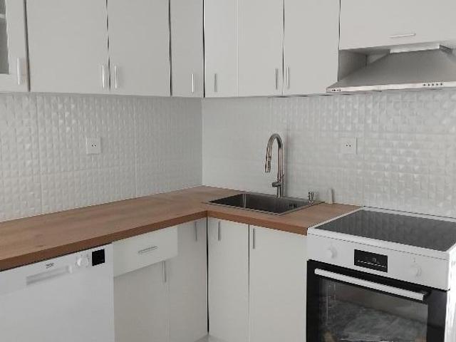 Location Appartement Rue des Treilles, Libourne