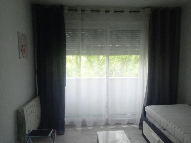 Location Appartement Rue des Treilles, Libourne