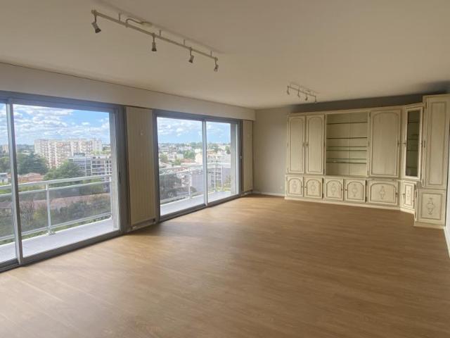 Location Appartement Rue des Treilles, Libourne