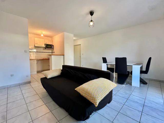 Location Appartement Rue des Trois Canelles, Muret