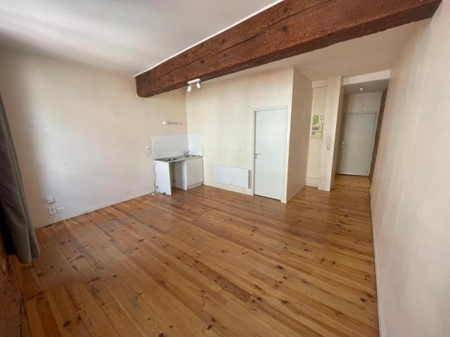 Location Appartement Rue des Trois Piliers, Toulouse