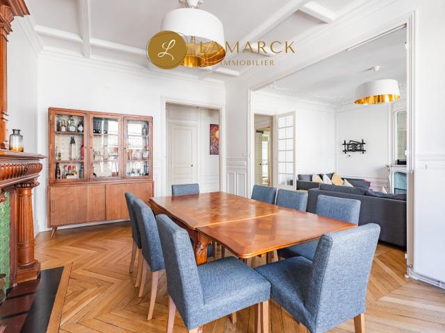 Location Appartement Rue des Volontaires, Paris